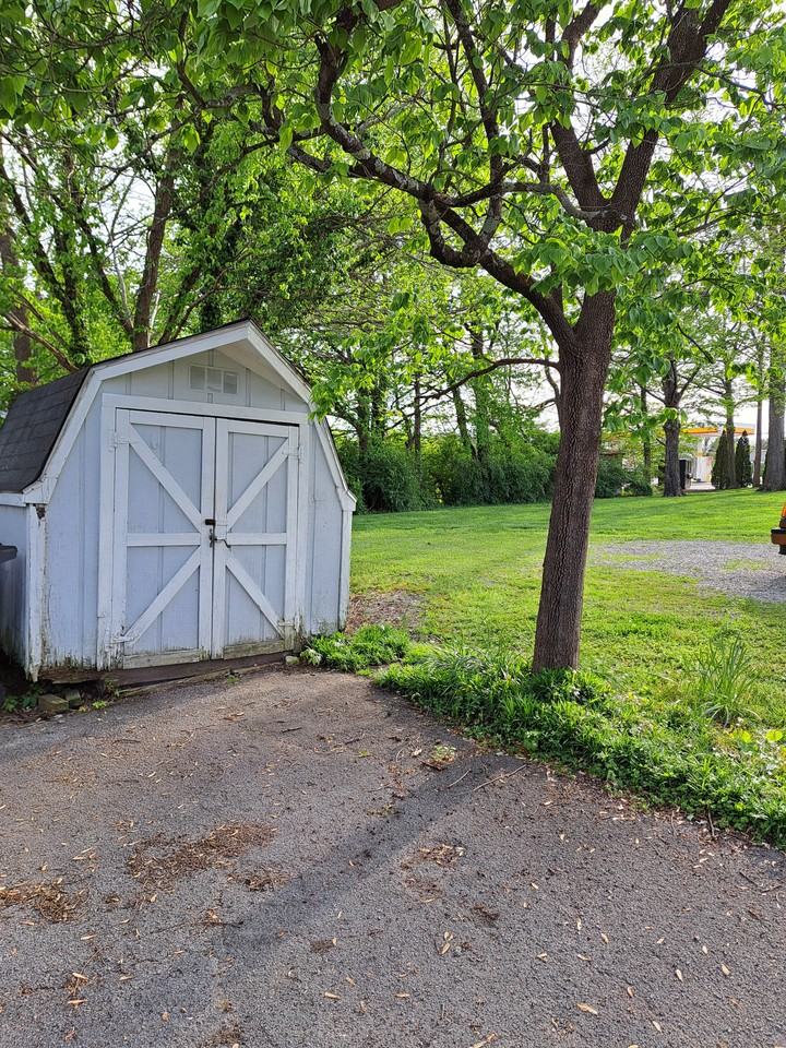 66 Davis Ave #NA - Photo 4 of 13