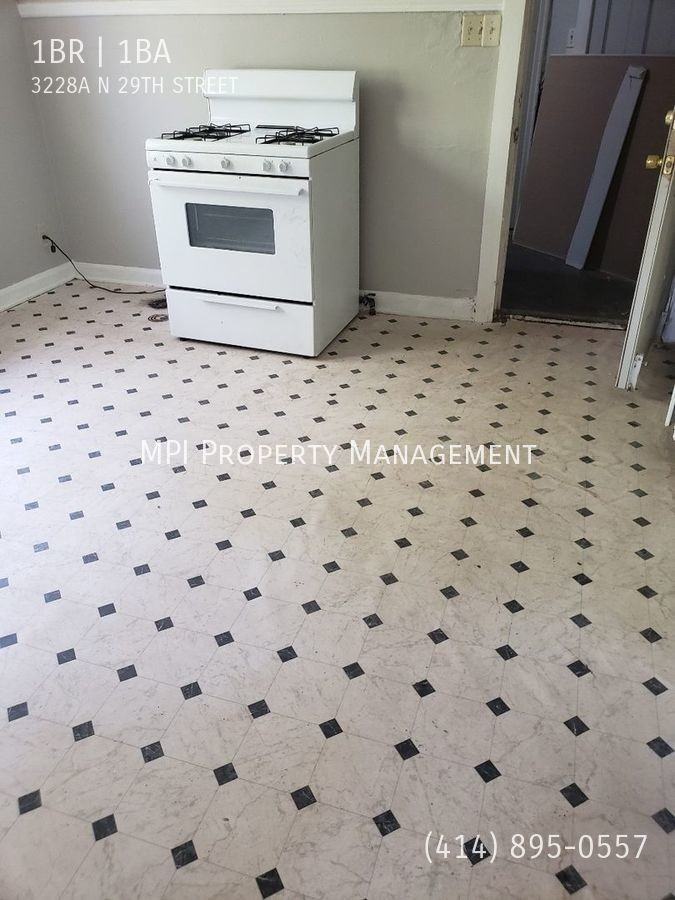 3228A N 29th St - Photo 3 of 6
