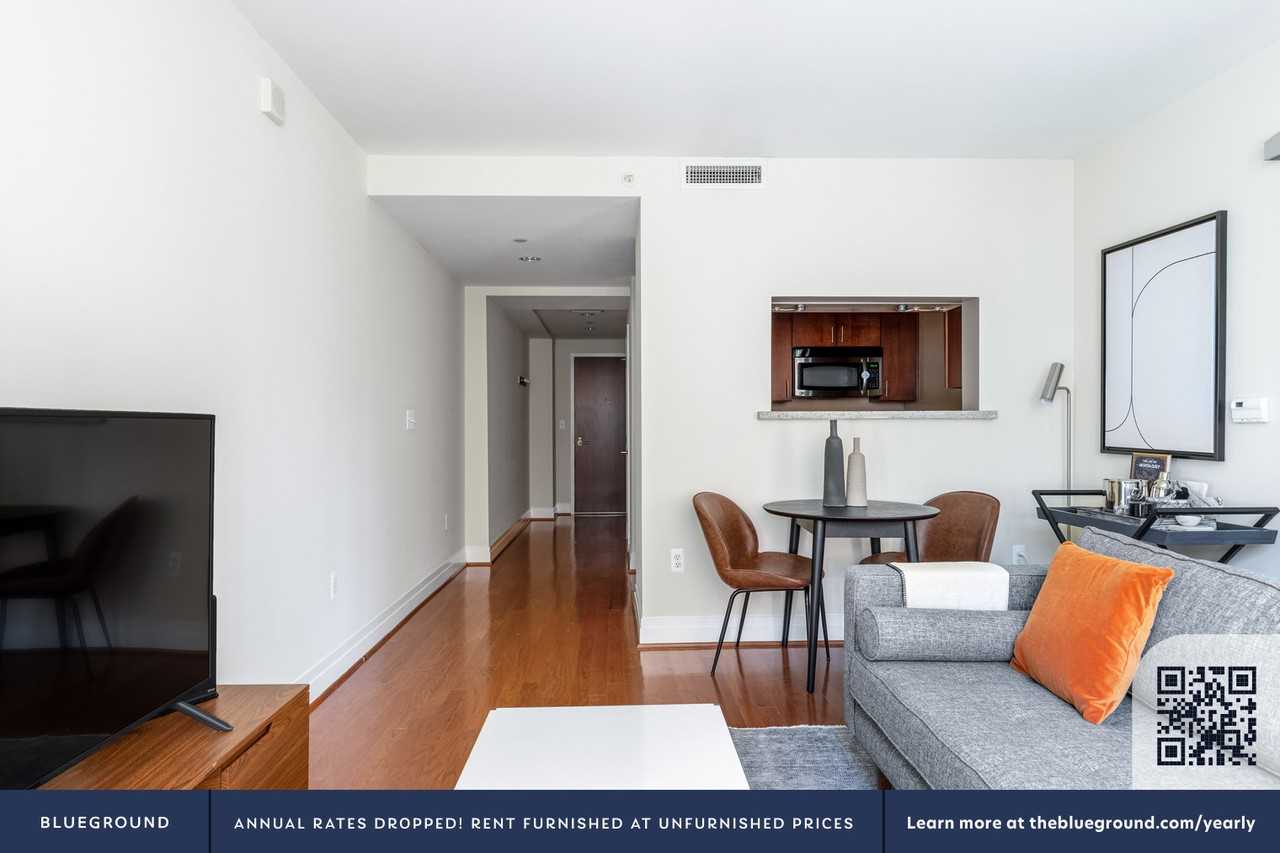 2221 I St Nw #226 - Photo 4 of 41