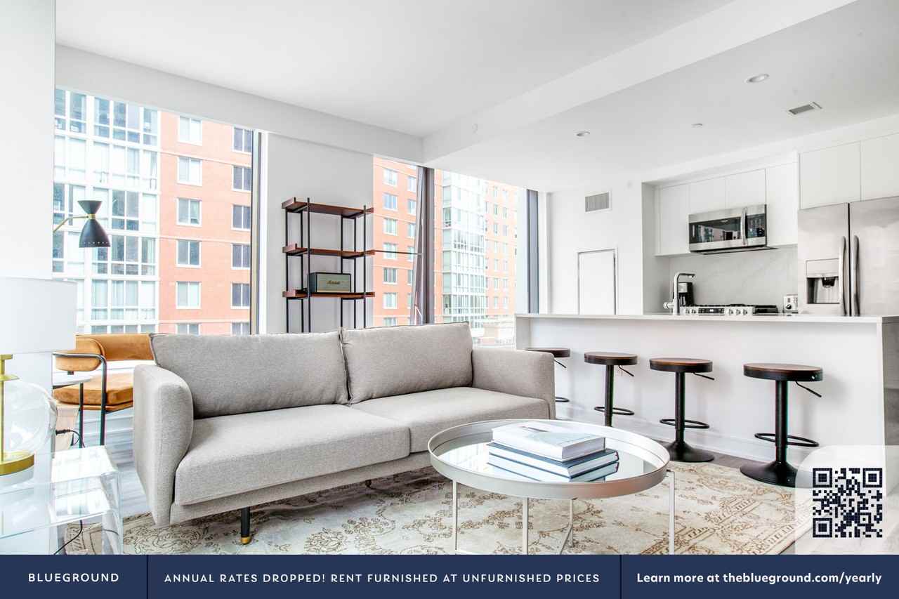 949 1st Street Southeast - Photo 4 of 50