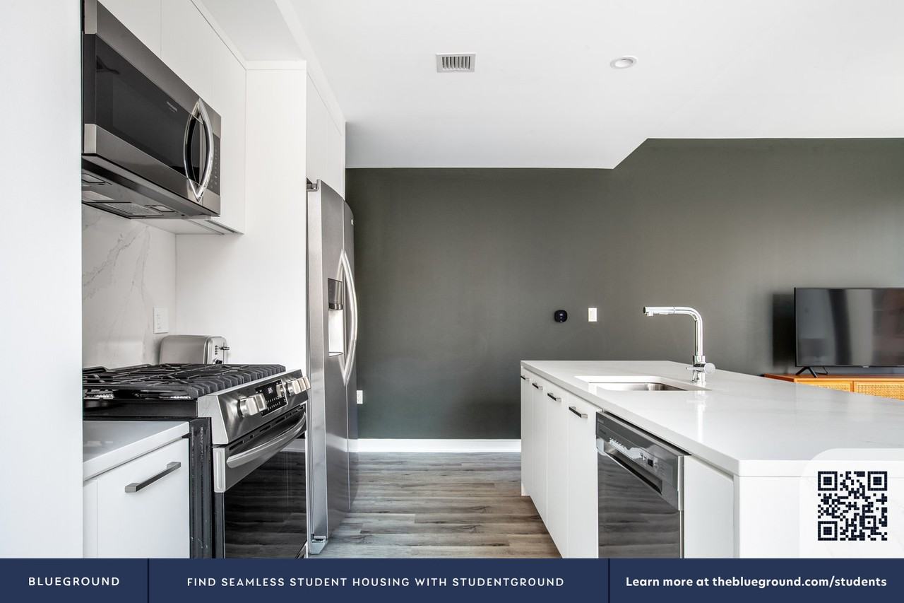 949 1st Street Southeast - Photo 7 of 50