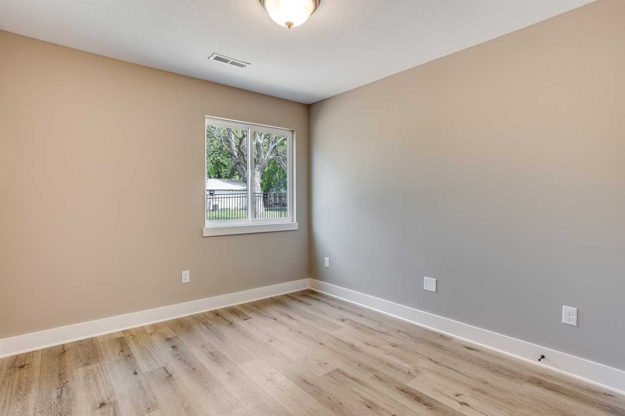 12806 W Wheatland St #1 - Photo 2 of 19