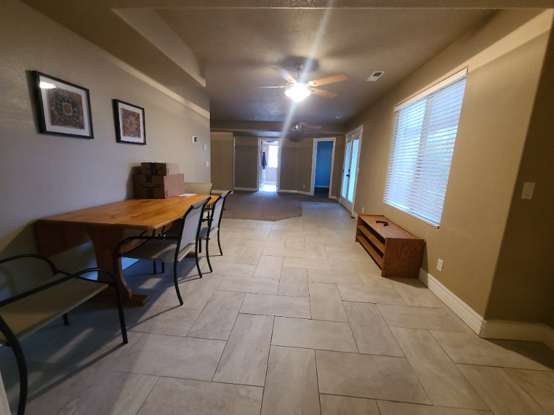 1024 Shadow Point Dr - Photo 3 of 10