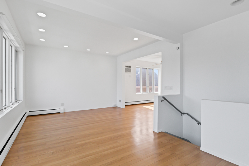 4915 W Grace St #2 - Photo 2 of 19