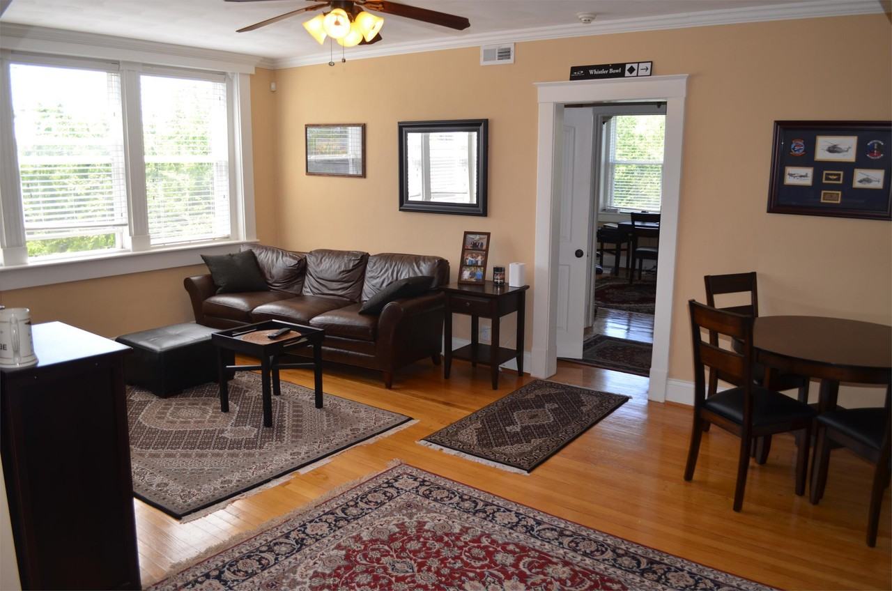 Colonial Avenue (1506) - Photo 3 of 14