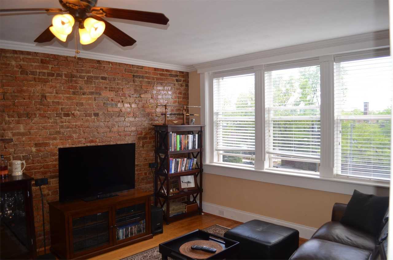 Colonial Avenue (1506) - Photo 4 of 14