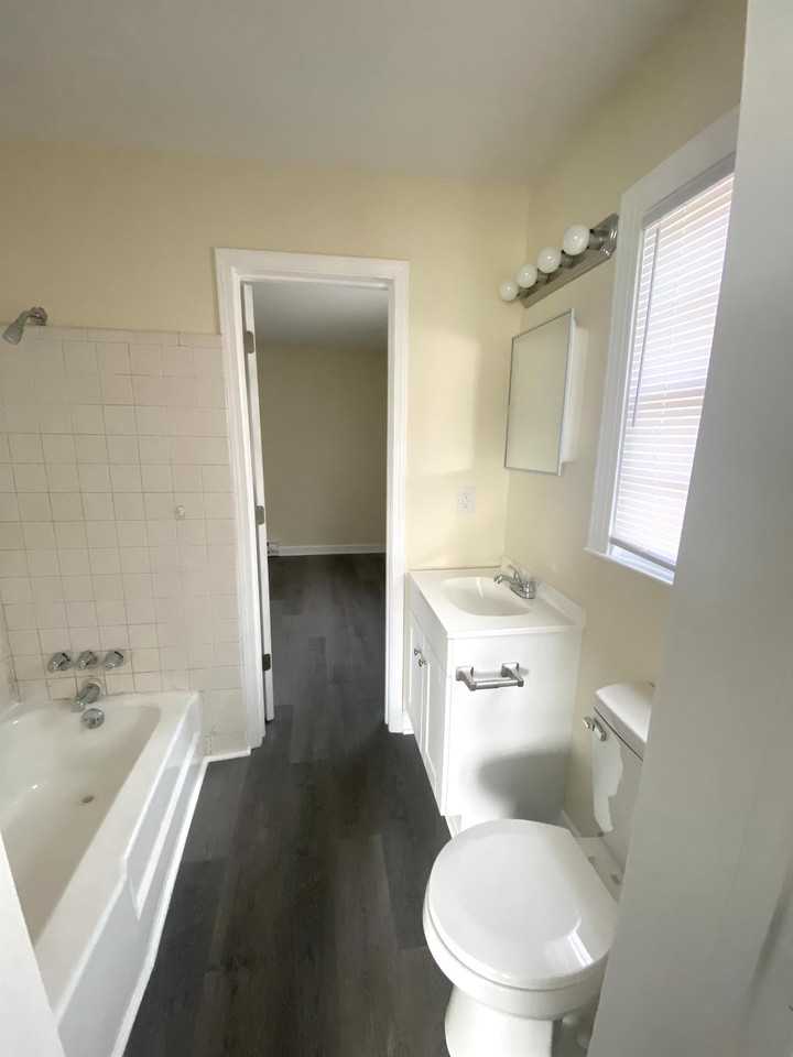 4134 Corbett Circle C - Photo 4 of 4