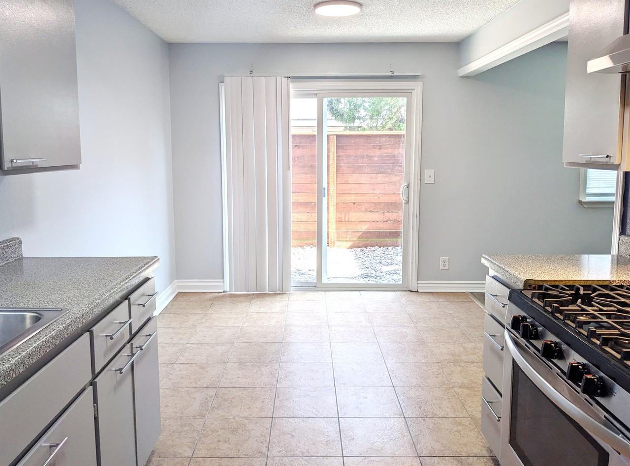 Park Lane - Photo 2 of 12