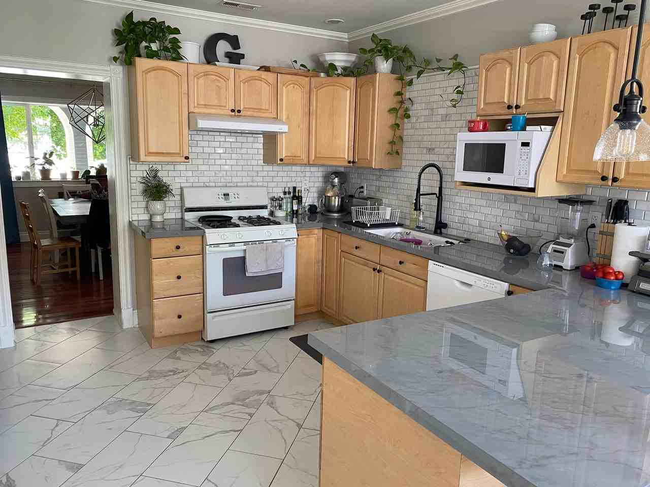 231 S 600 W #1 - Photo 3 of 30