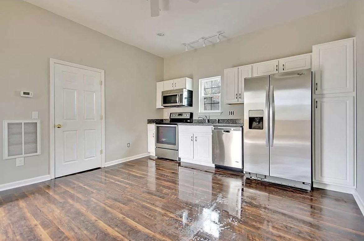 8 Orrs Court, Unit B - Photo 2 of 5