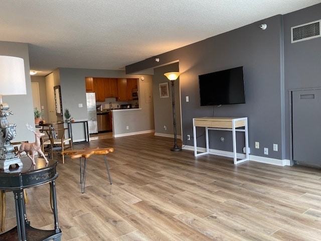 1660 North Prospect Avenue, Unit 504 - Photo 6 of 14