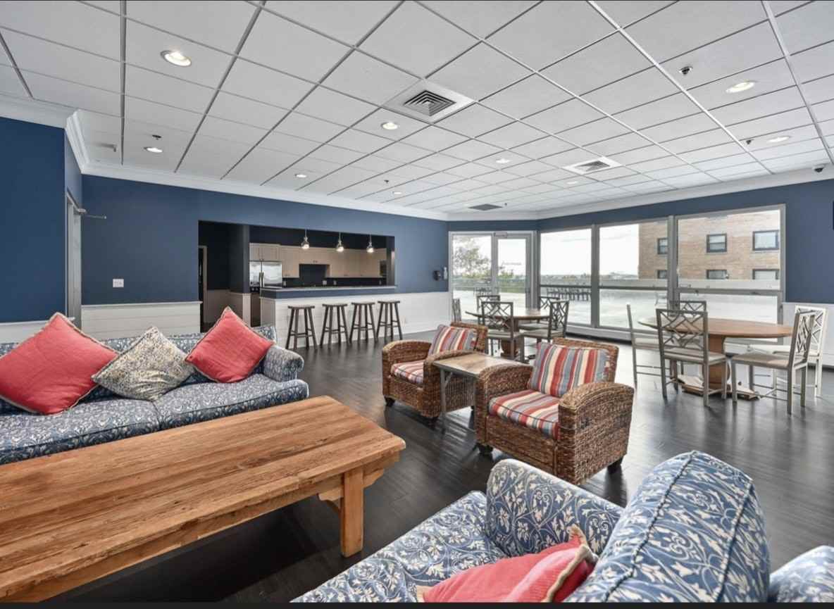 1660 North Prospect Avenue, Unit 504 - Photo 7 of 14