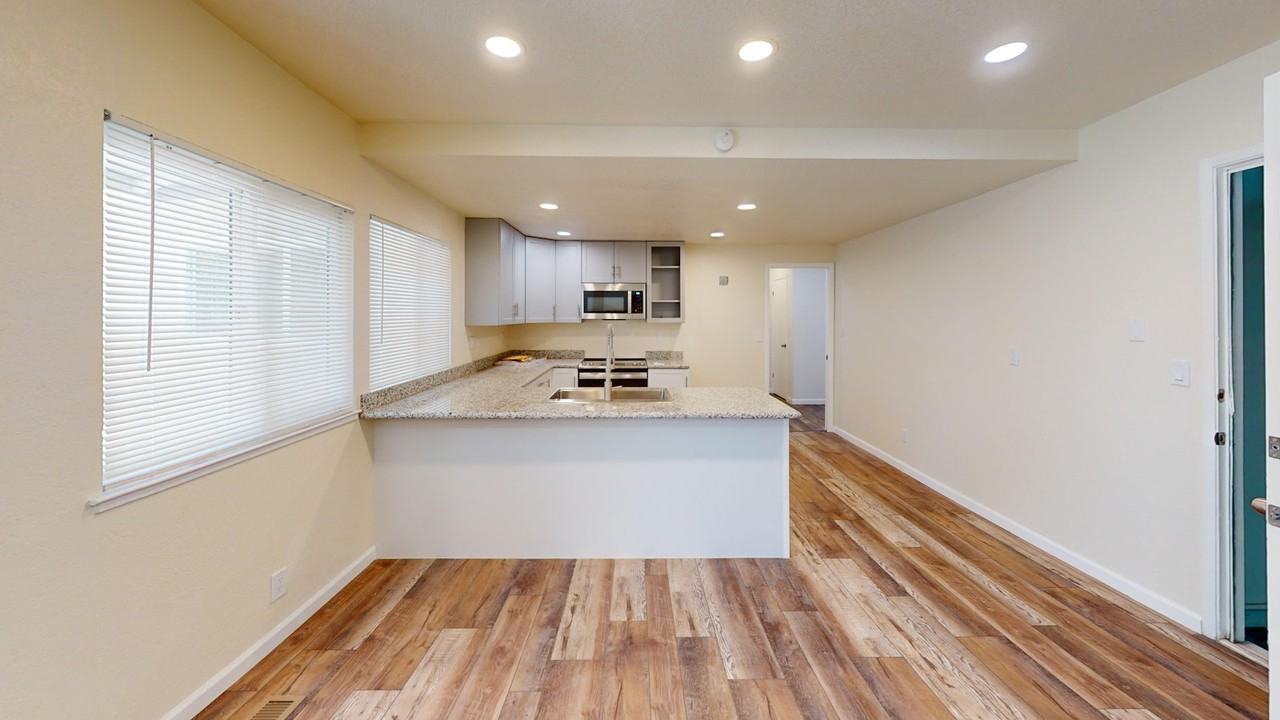 1559 Calle De Aida - Photo 3 of 17
