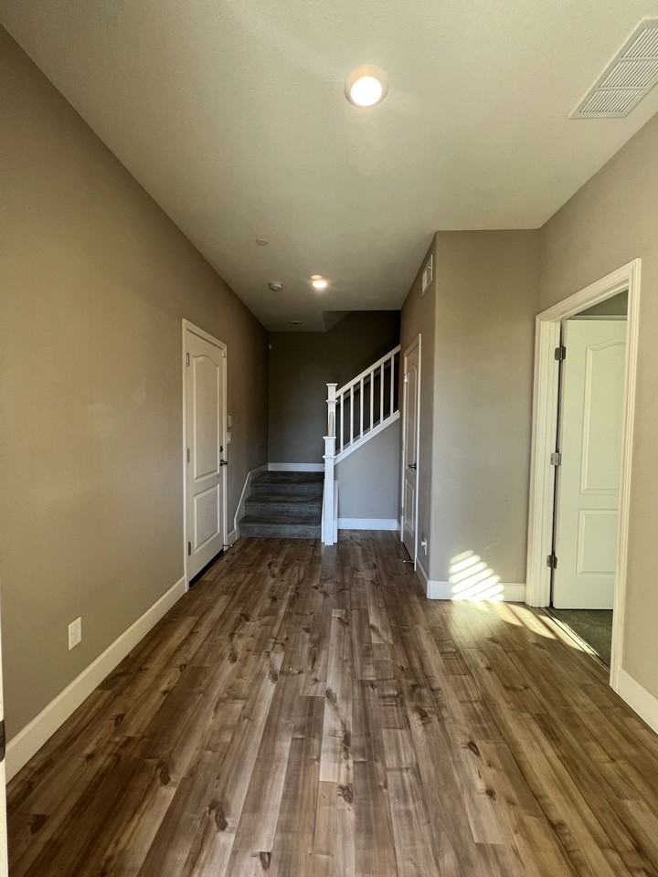 1320 Windswept Common - Photo 3 of 33