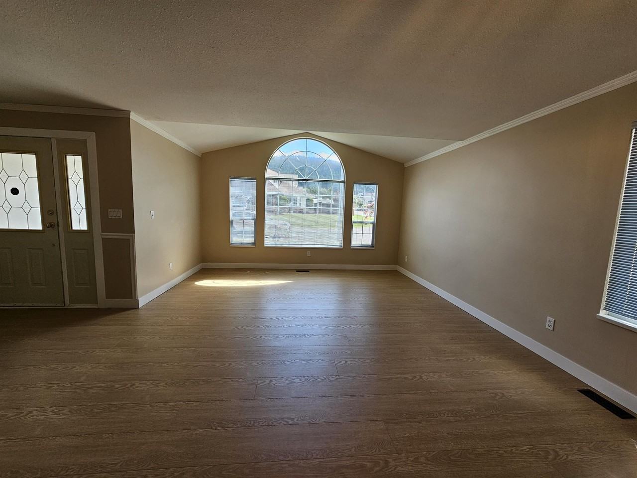 44841 Carolyn Ave #1 - Photo 6 of 23