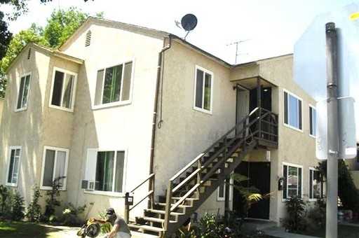 146 W Willard St - Photo 2 of 4