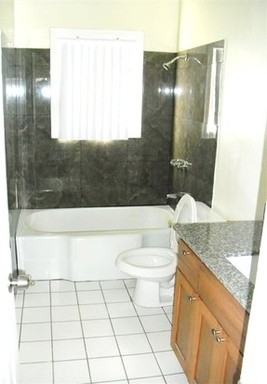 146 W Willard St - Photo 3 of 4