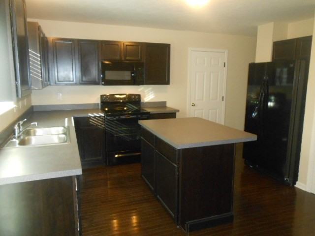 309 Weatherburn Dr - Photo 3 of 12