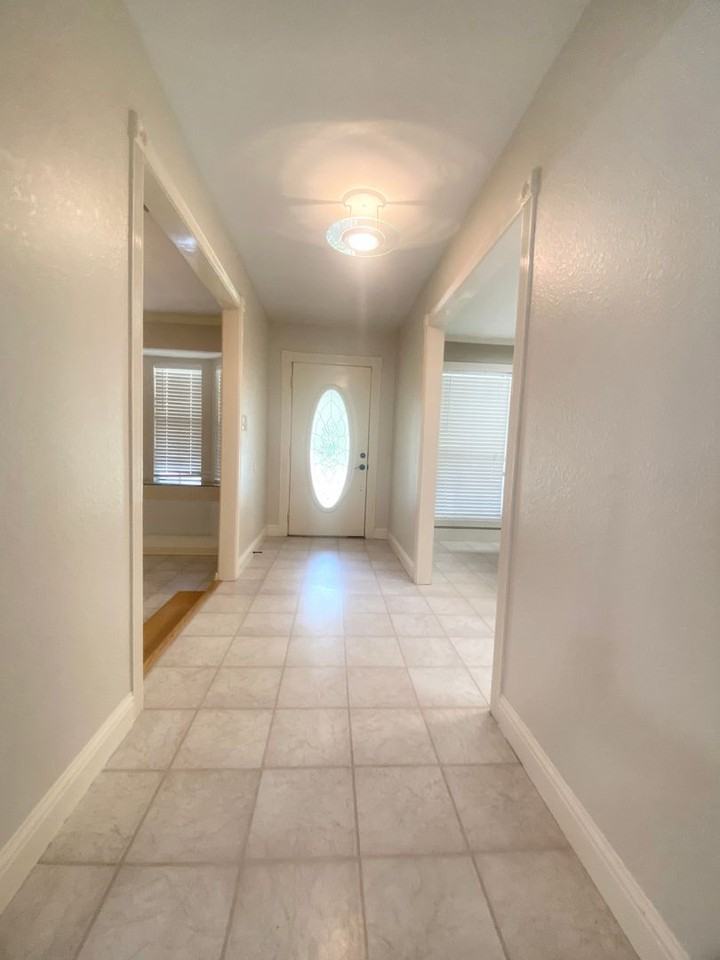 212 Camellia St - Photo 3 of 22