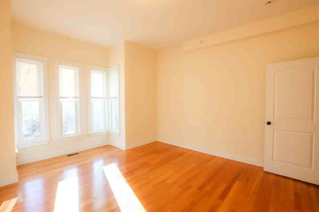 2933 Highland Ave Unit 2 - Photo 3 of 11