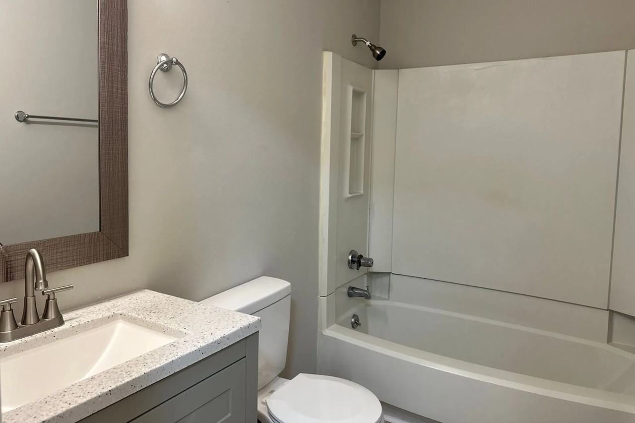 4808 Hoyle Drive C 4808 HOYLE DRIVE C - Photo 3 of 11