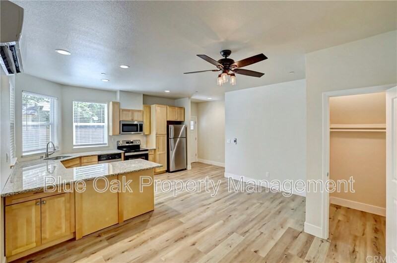 330 Oak St #3 - Photo 3 of 16