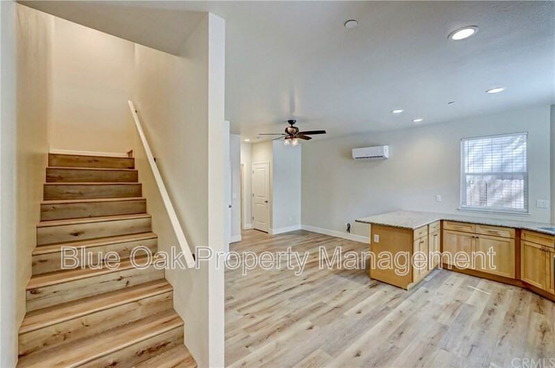 330 Oak St #3 - Photo 6 of 16