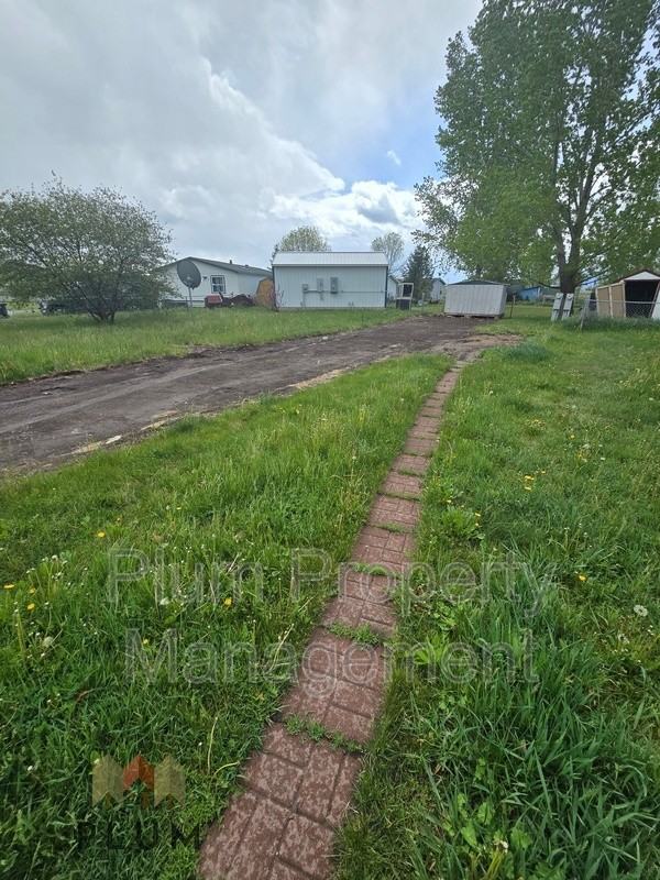 14991 Reece Ct - Photo 2 of 6