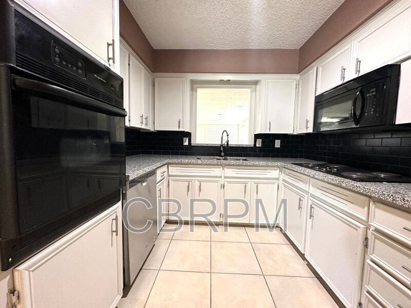 4411 27th Street - Photo 6 of 14