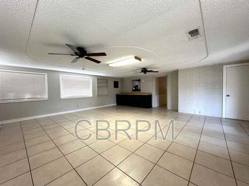 4411 27th Street - Photo 7 of 14