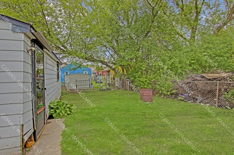 1183 E Lorado Ave - Photo 3 of 15