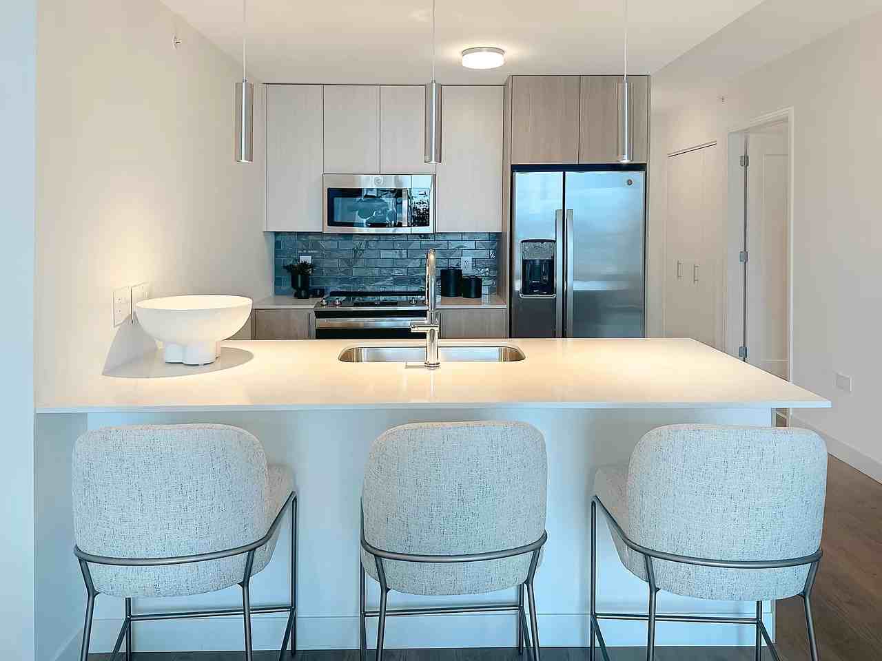 N Canal St #1213 - Photo 5 of 16