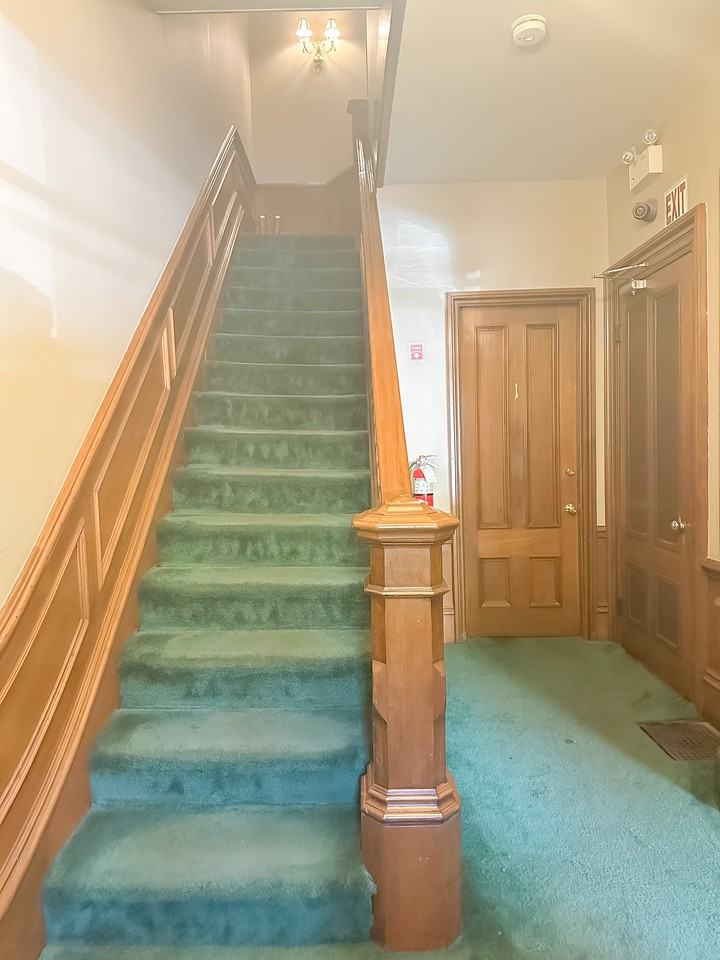 319 Dartmouth St #1 - Photo 5 of 11