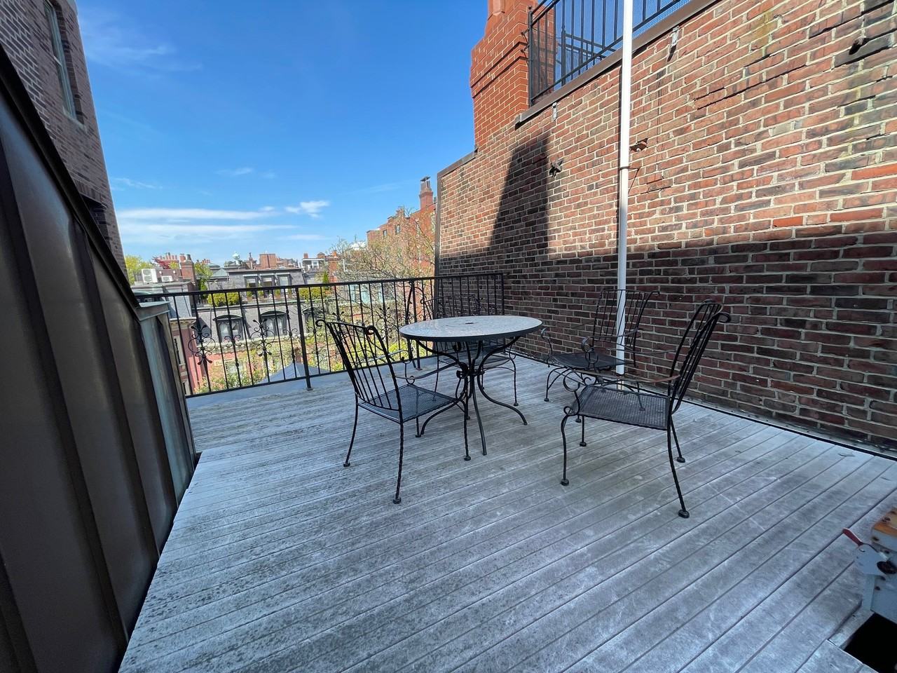 319 Dartmouth St #1 - Photo 6 of 11