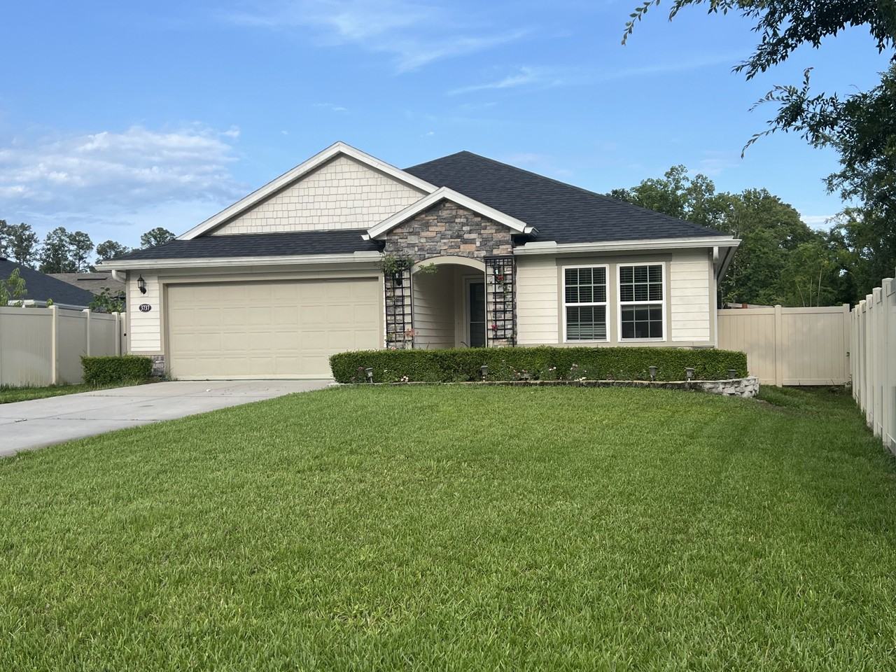 3737 Ruby Kinglet Dr - Photo 2 of 27