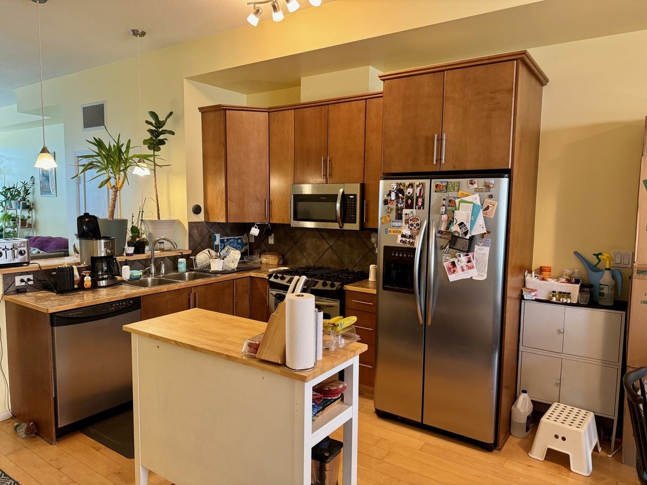 10500 117 St Nw - Photo 2 of 20