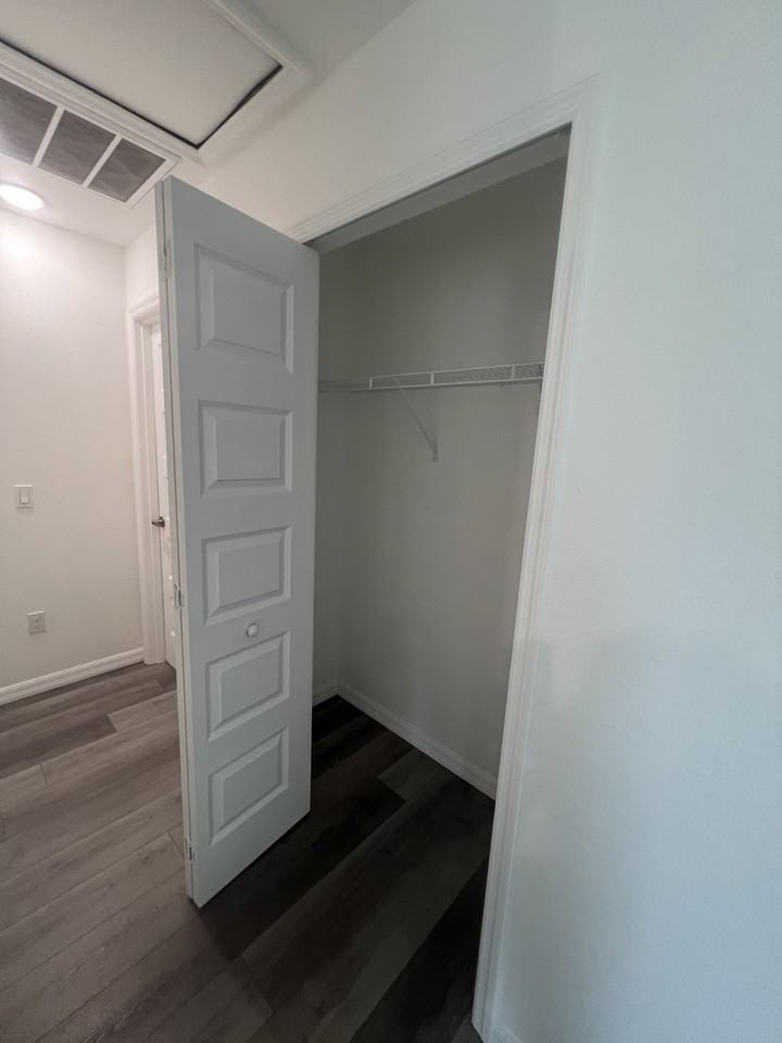 68 Evergreen St - Photo 6 of 25