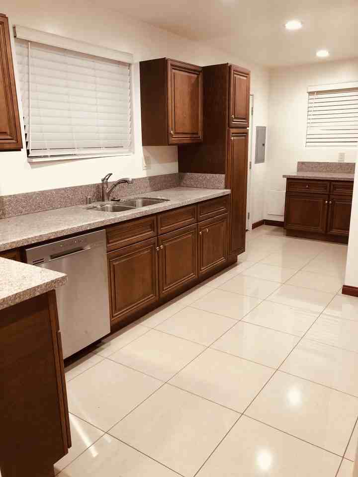 15109 S Budlong Ave #NA - Photo 2 of 20