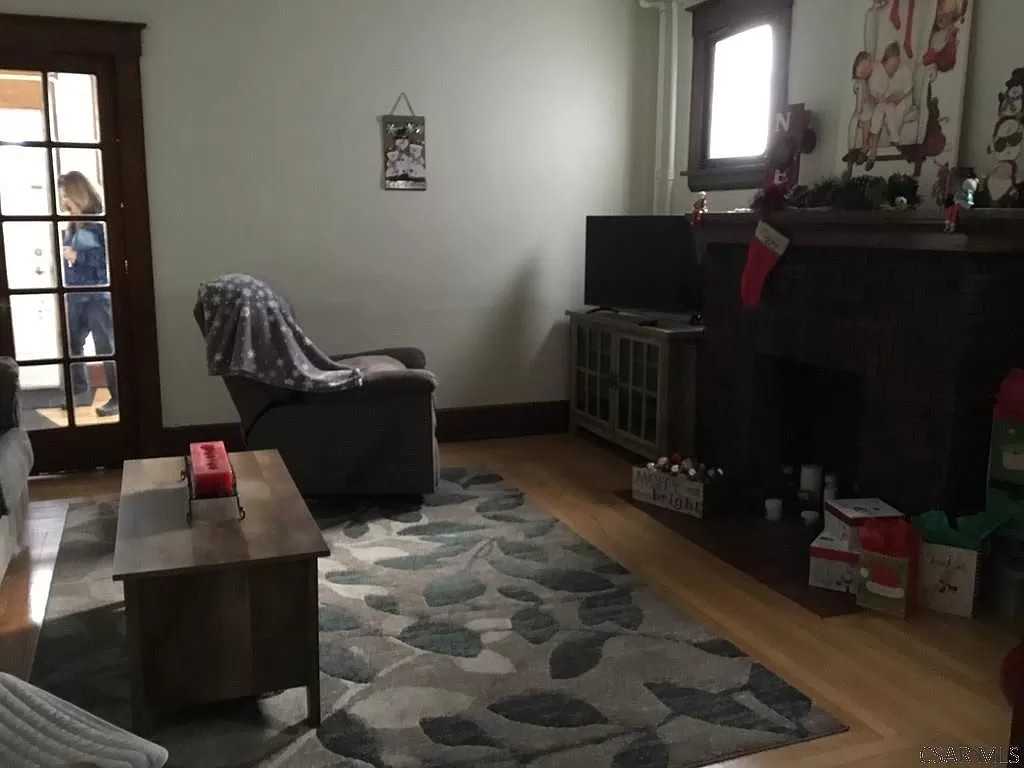 1092 Edson Avenue - Photo 3 of 4