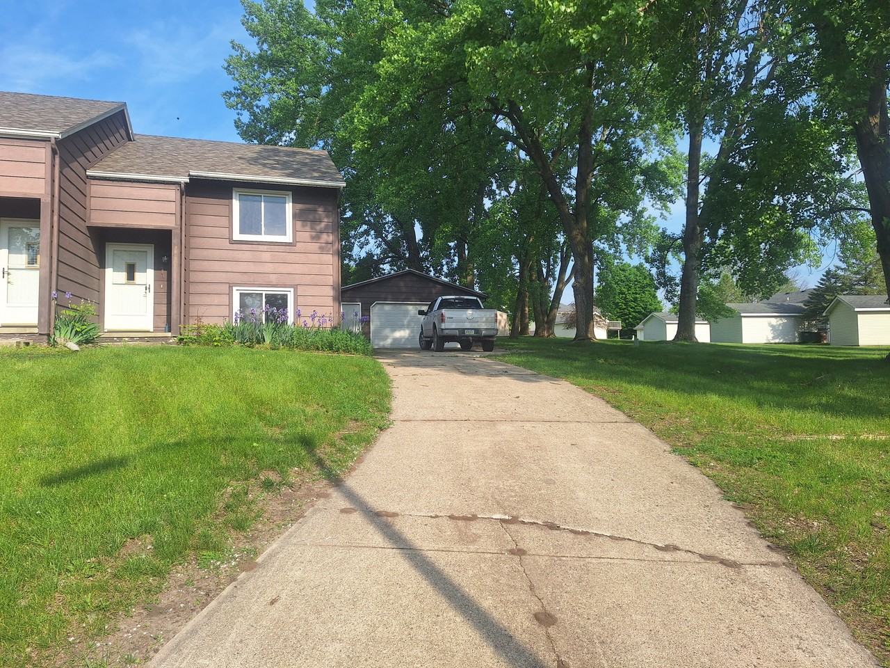 204 Forest Street - Photo 3 of 14