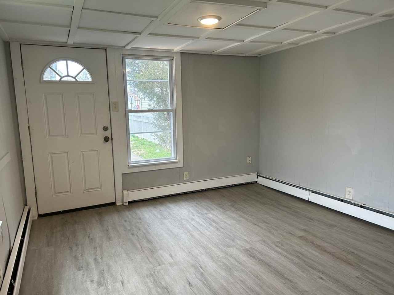 27 W Pleasant Ave - Photo 2 of 5