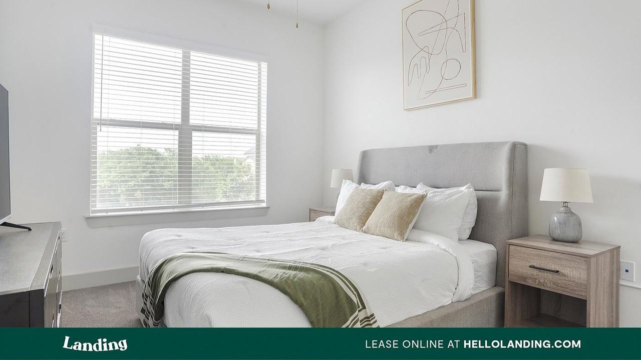 2511 Montopolis Drive - Photo 7 of 50