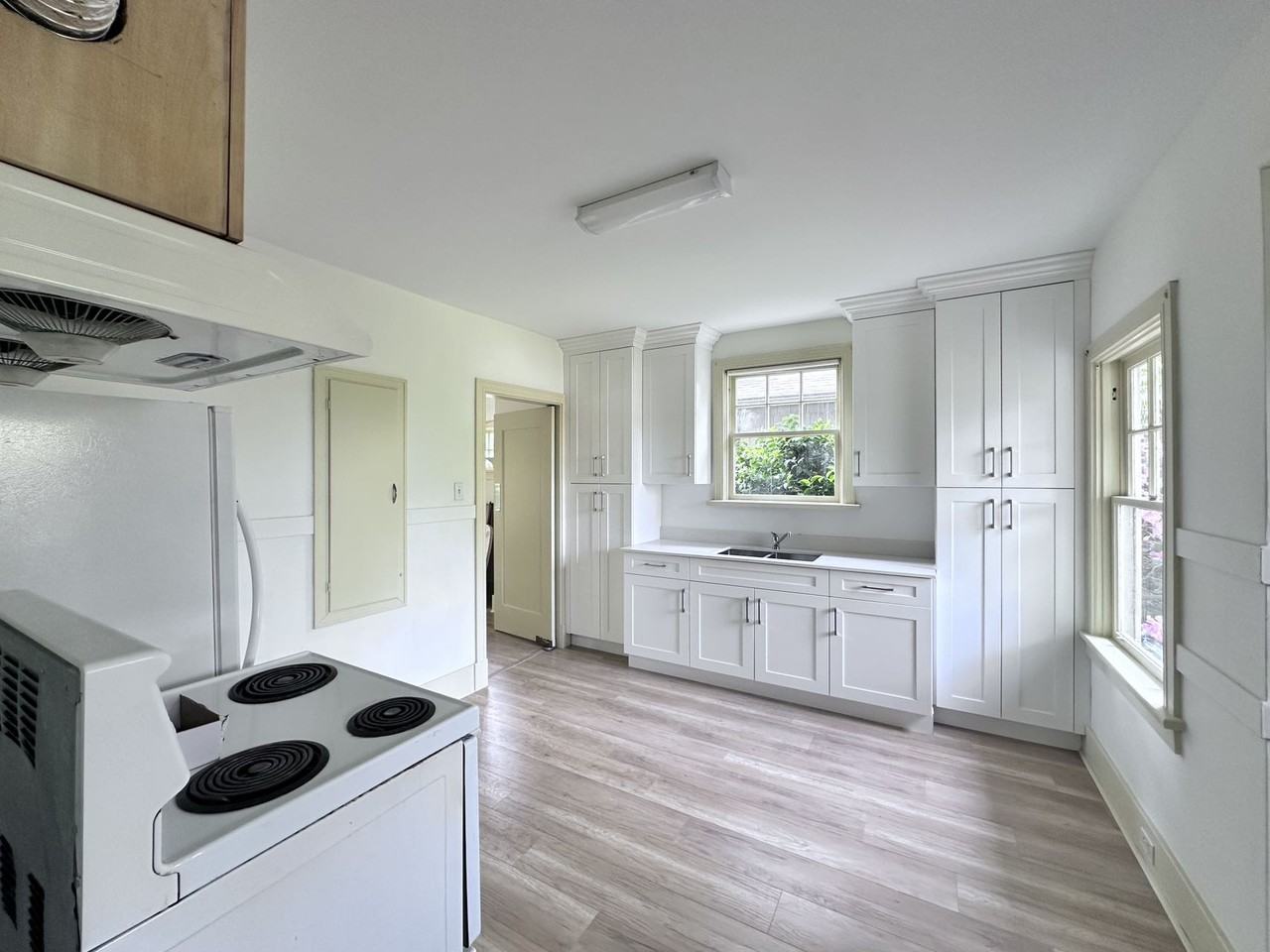 5030 Blenheim Street - Photo 3 of 18