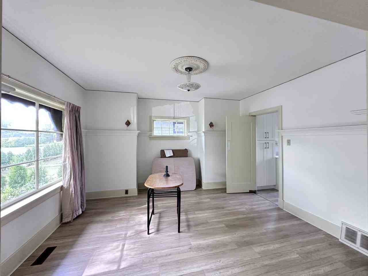 5030 Blenheim Street - Photo 7 of 18