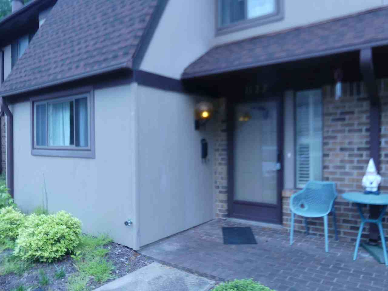 1122 Willow Green Dr - Photo 2 of 6