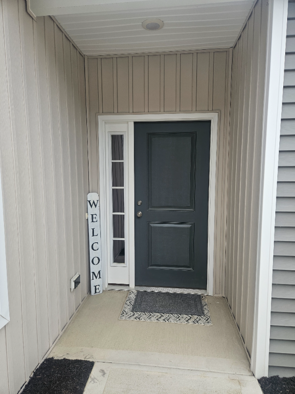 212 Silver Spring Cir - Photo 3 of 18