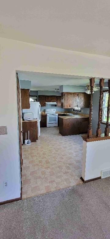 352 N Mill St - Photo 3 of 17