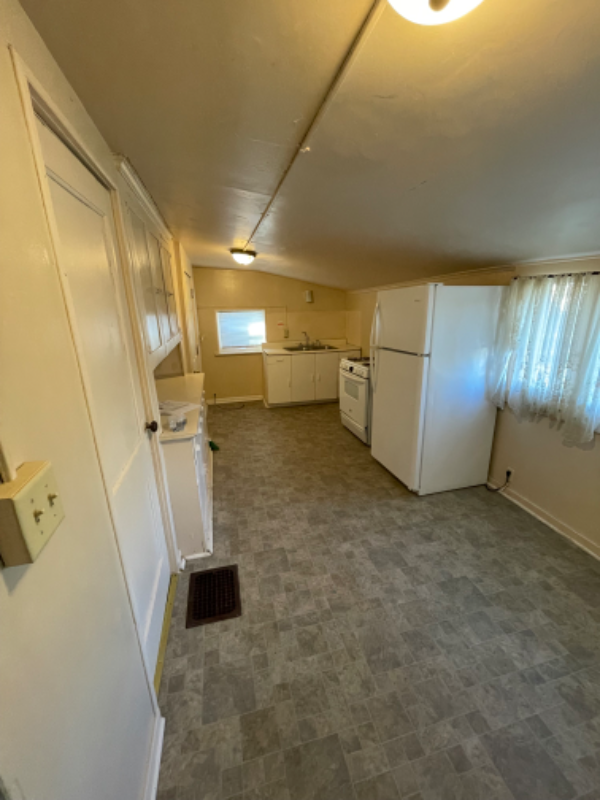 800 W Remington St #2UPPERUNIT - Photo 2 of 8