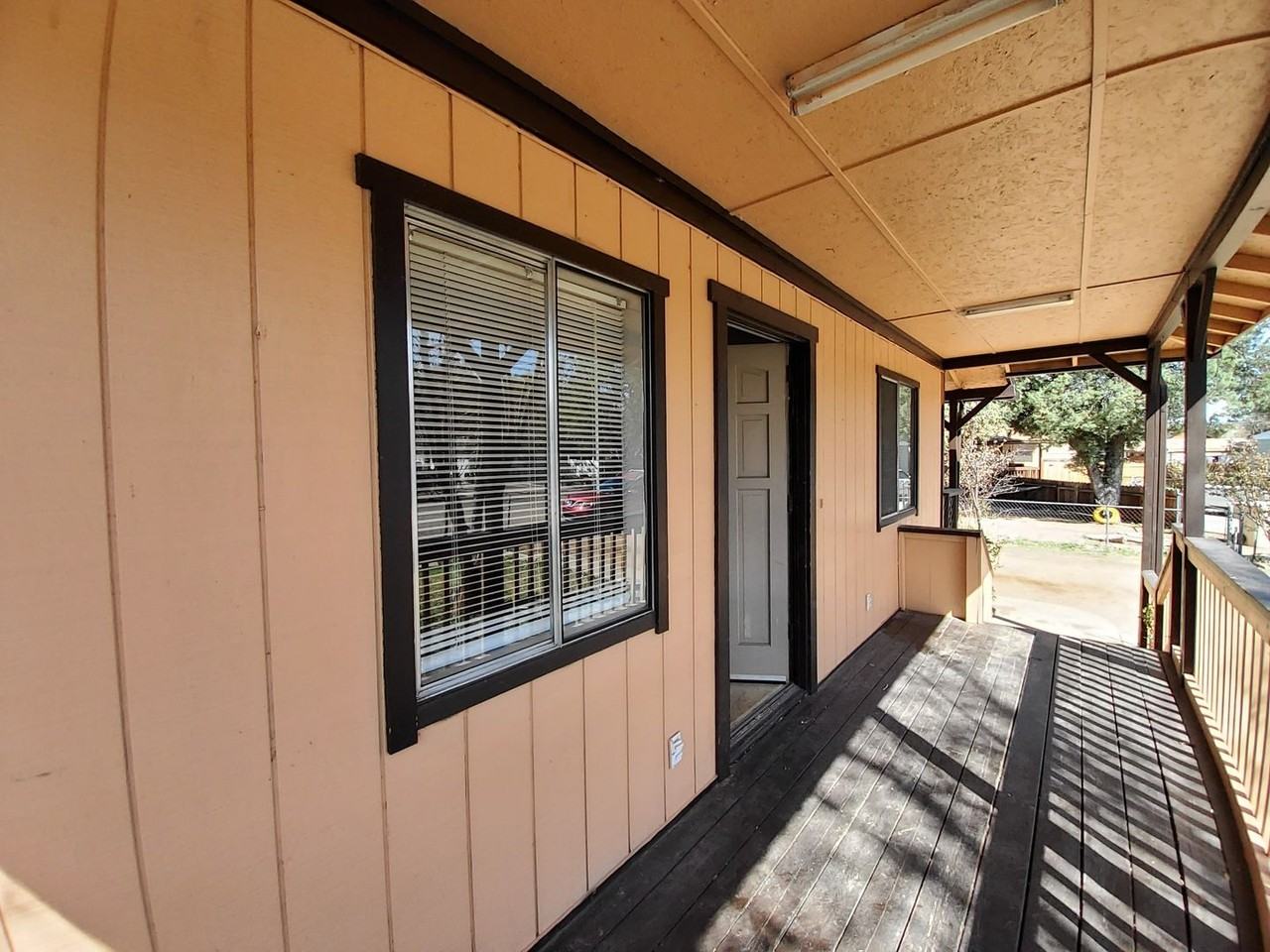 610 W Colt Cir - Photo 2 of 9