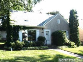 668 Hoyt Ave E - Photo 1 of 1
